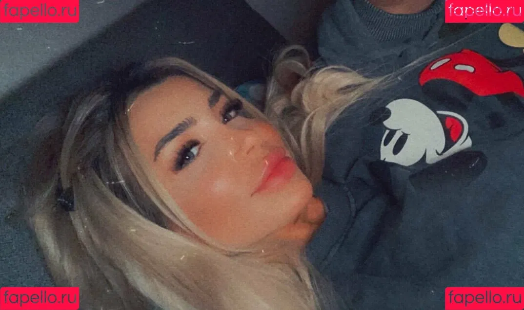 Amalia Yildirim Onlyfans Photo Gallery 