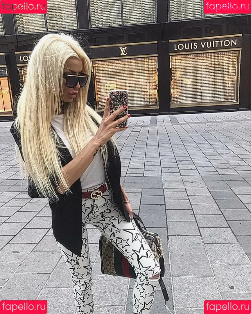 Amalia Yildirim Onlyfans Photo Gallery 