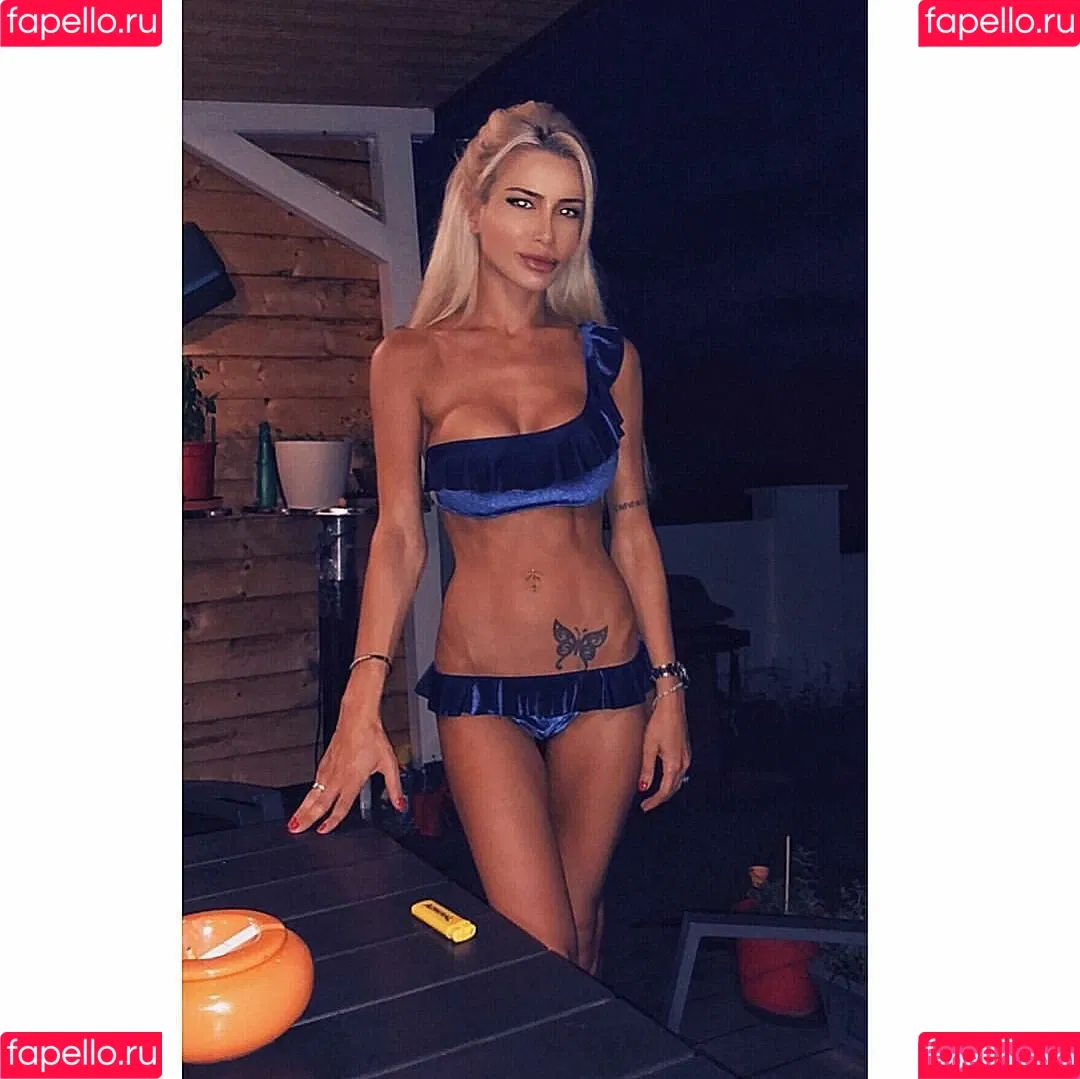 Amalia Yildirim Onlyfans Photo Gallery 
