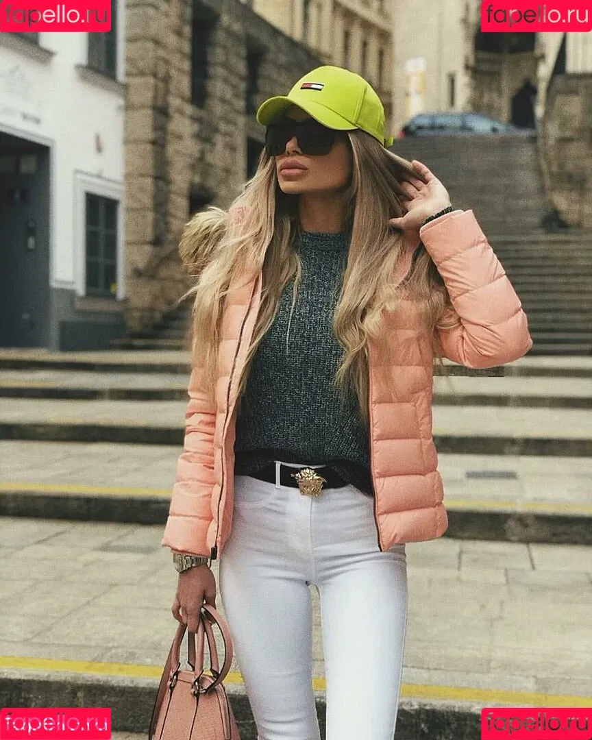 Amalia Yildirim Onlyfans Photo Gallery 