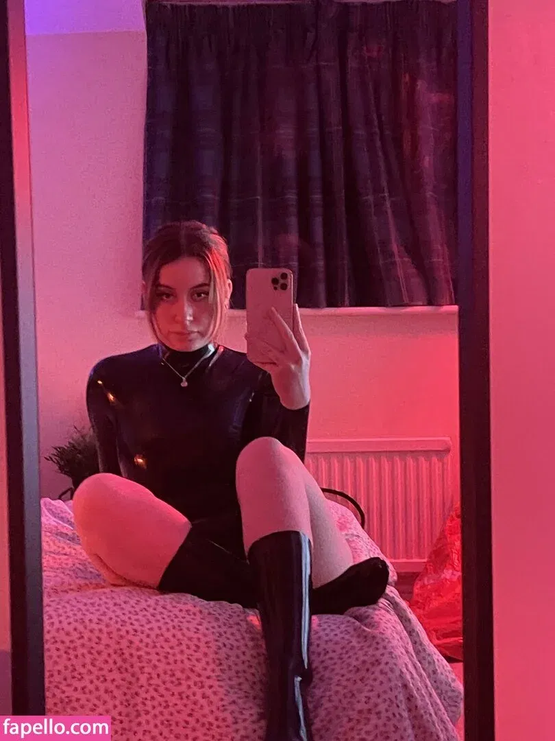 marieoncamera Onlyfans Photo Gallery 