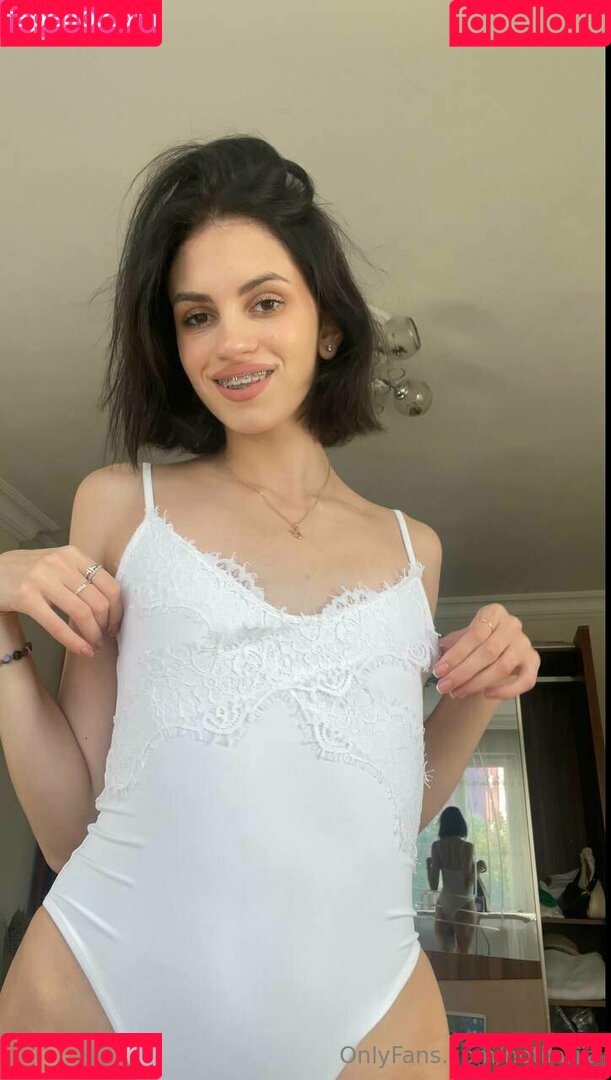 hotilariia Onlyfans Photo Gallery 