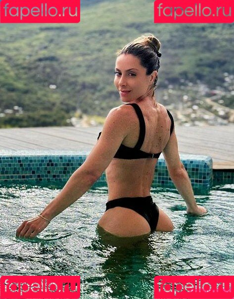 Fernanda Pedrosa Onlyfans Photo Gallery 