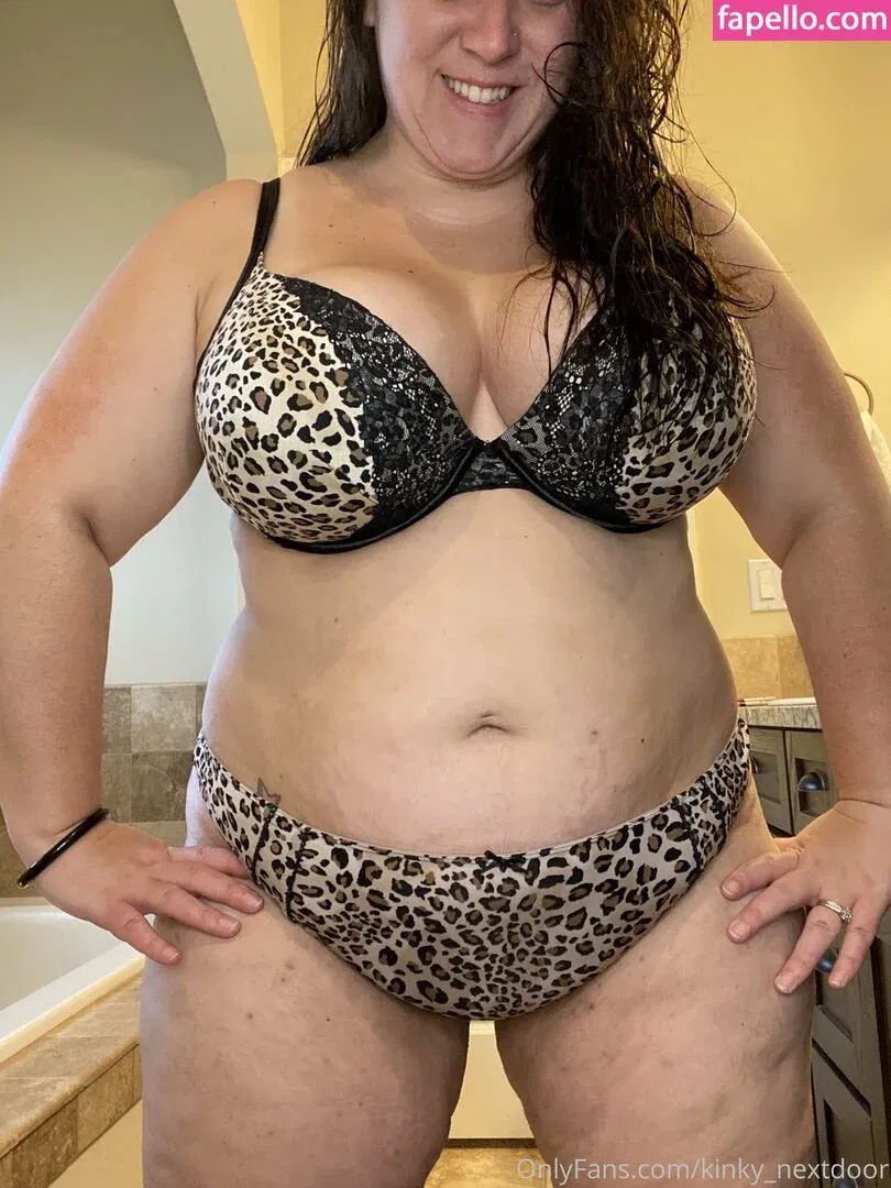 kinky_nextdoor Onlyfans Photo Gallery 