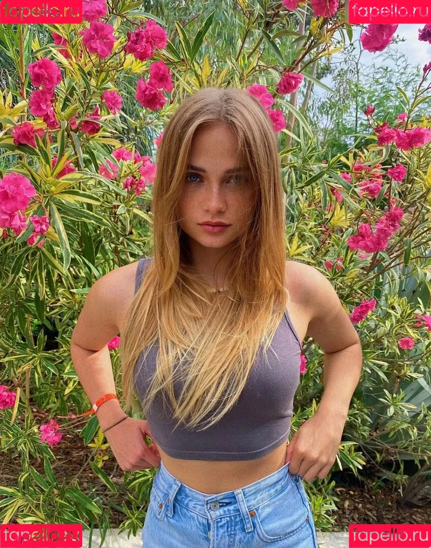 Emily Marie Neumann Onlyfans Photo Gallery 