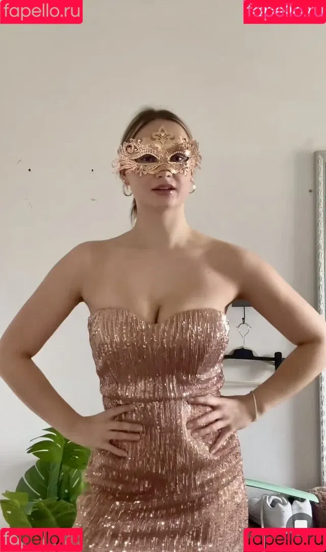 Emily Marie Neumann Onlyfans Photo Gallery 