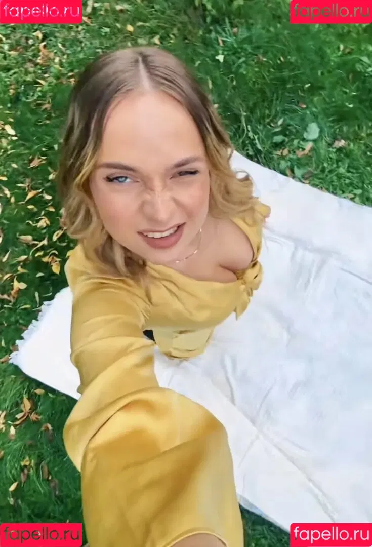 Emily Marie Neumann Onlyfans Photo Gallery 