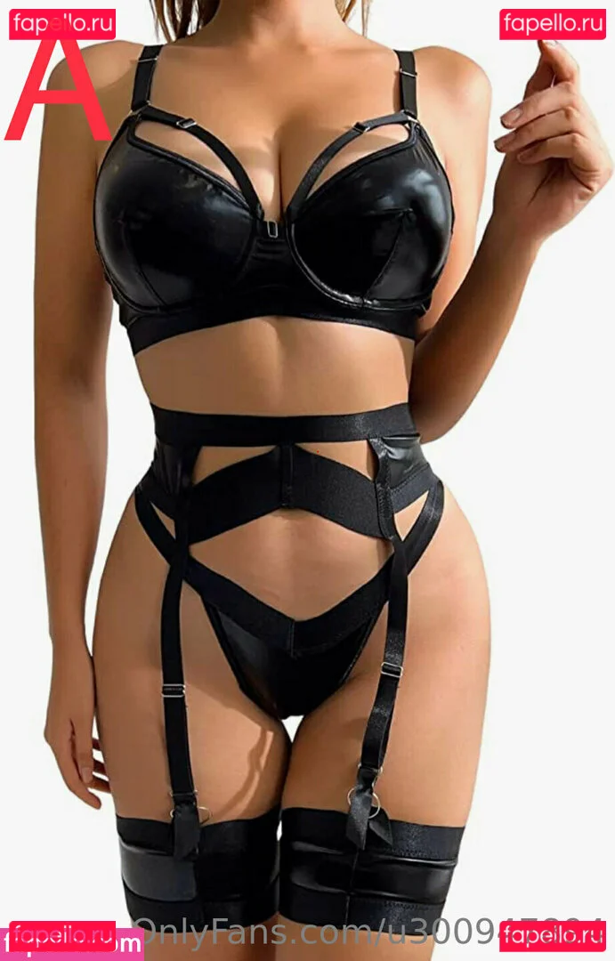 nikkicrystal1 Onlyfans Photo Gallery 