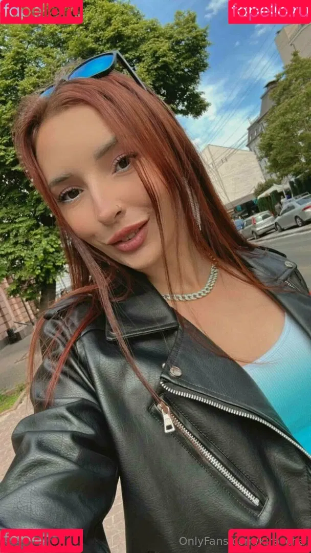 kira_cha Onlyfans Photo Gallery 