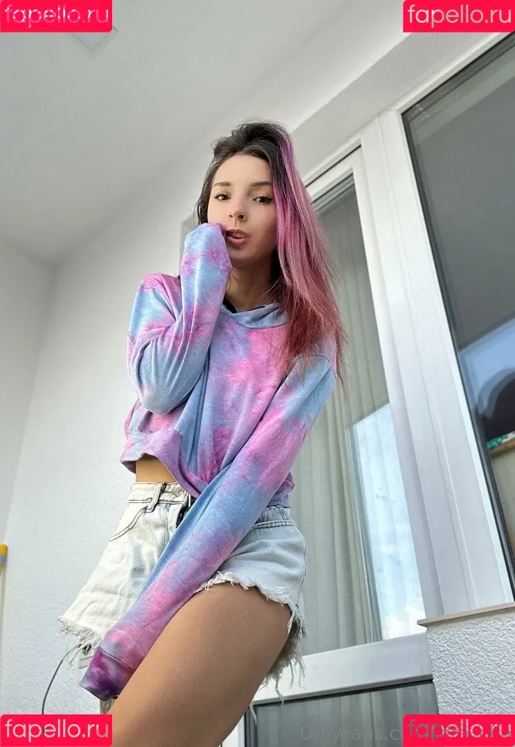 kira_cha Onlyfans Photo Gallery 