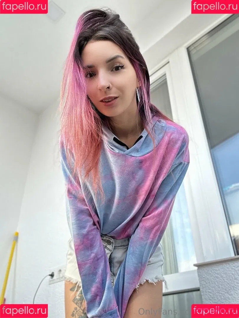 kira_cha Onlyfans Photo Gallery 