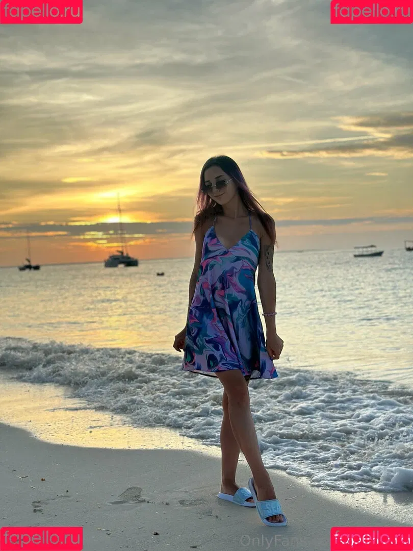 kira_cha Onlyfans Photo Gallery 