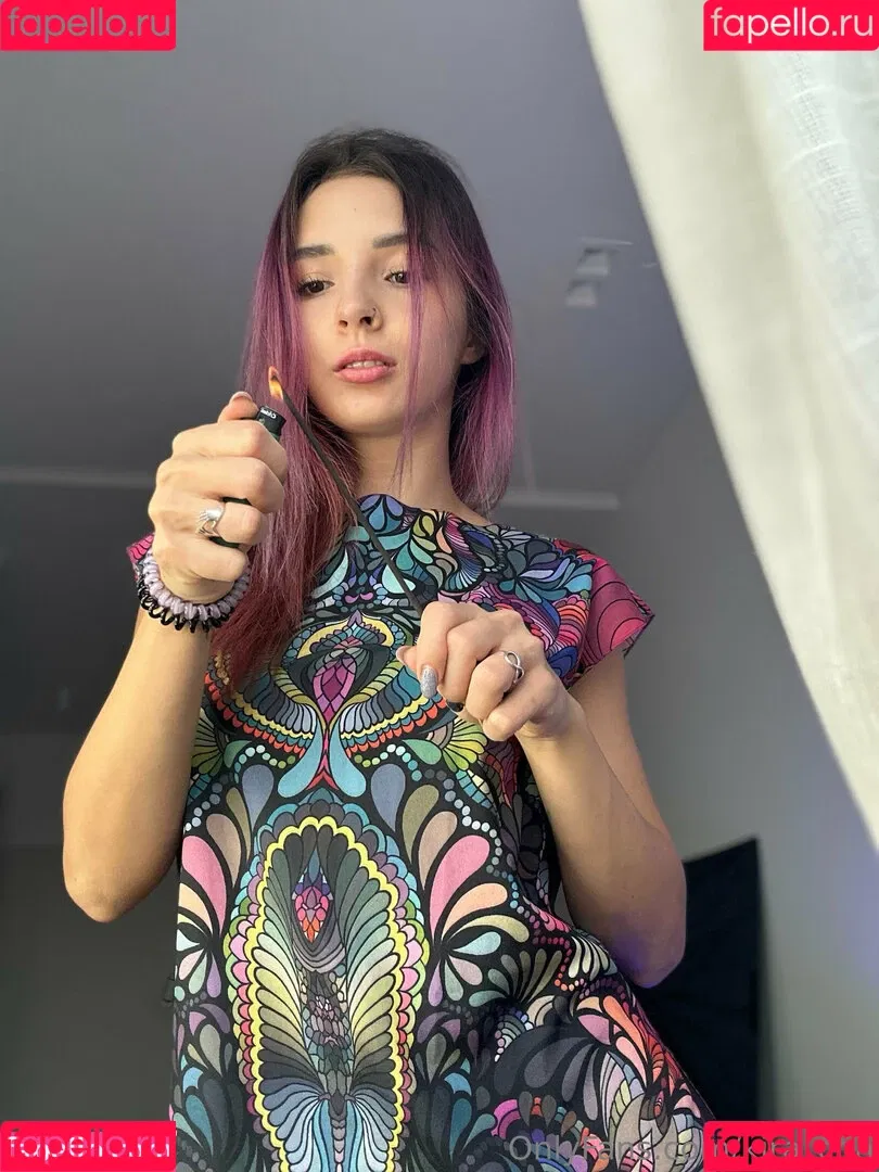 kira_cha Onlyfans Photo Gallery 
