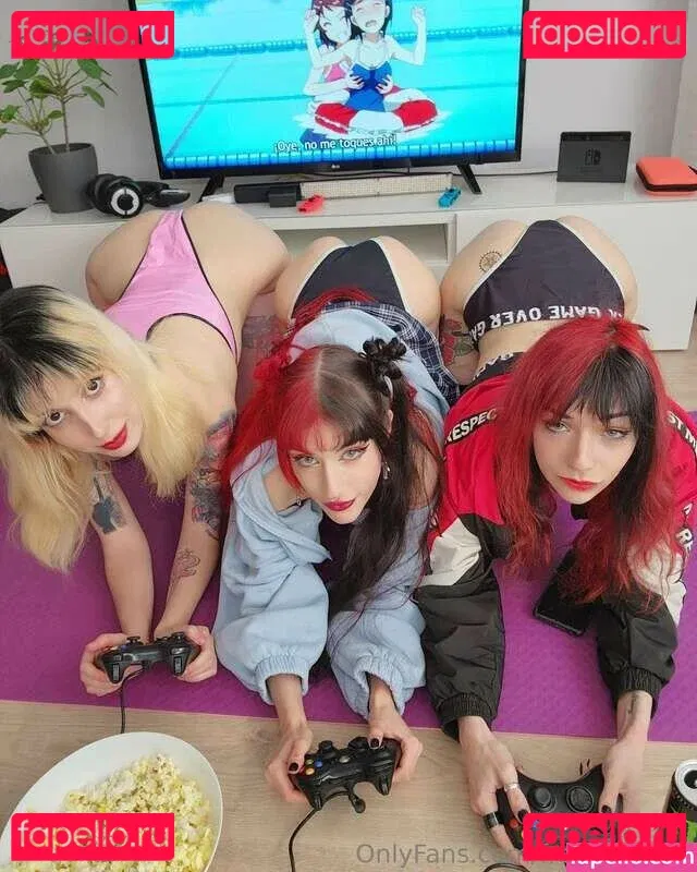 kira_cha Onlyfans Photo Gallery 