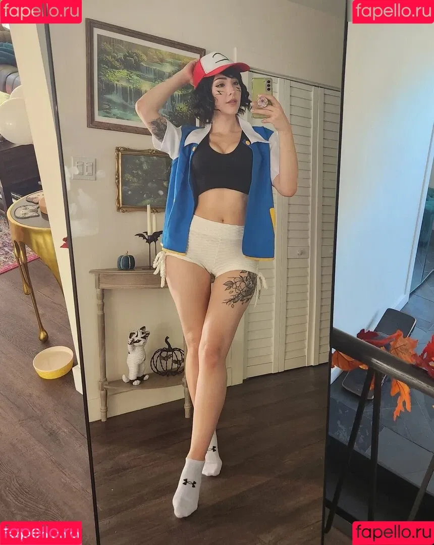 Luxlo Cosplay Onlyfans Photo Gallery 