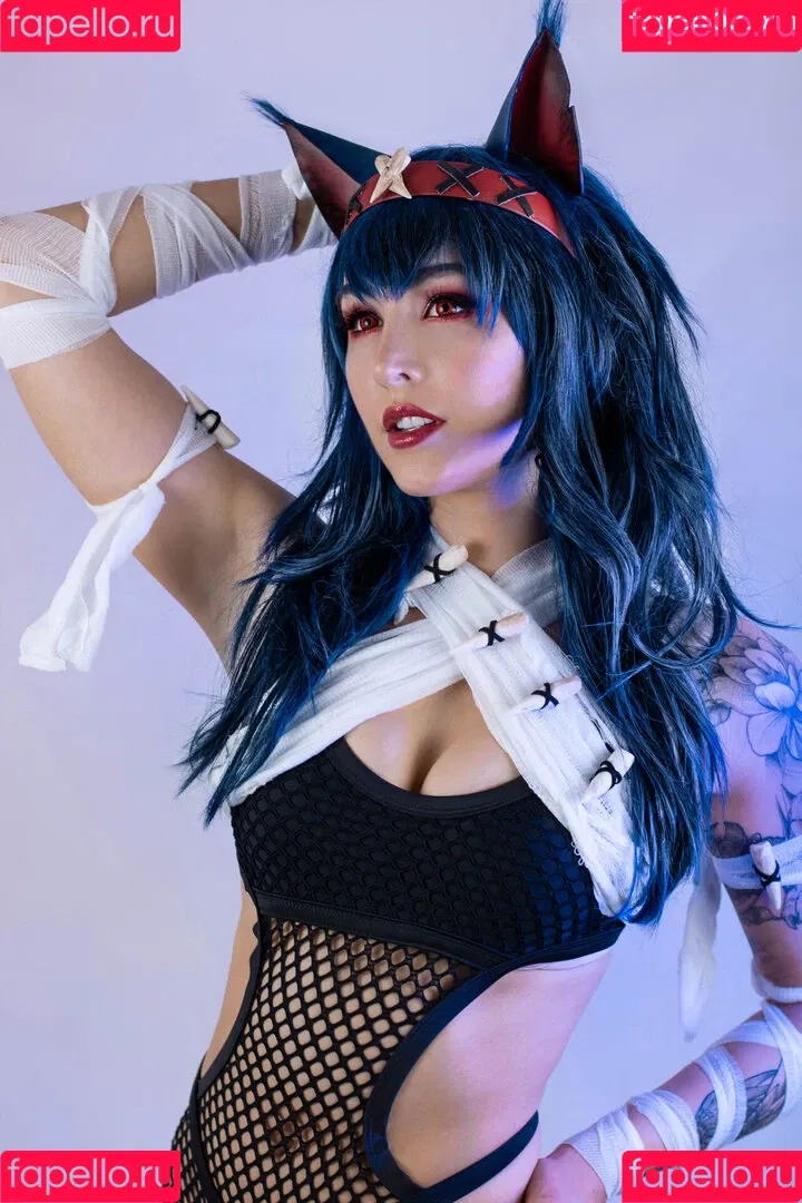 Luxlo Cosplay Onlyfans Photo Gallery 