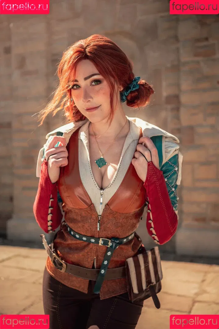 Luxlo Cosplay Onlyfans Photo Gallery 