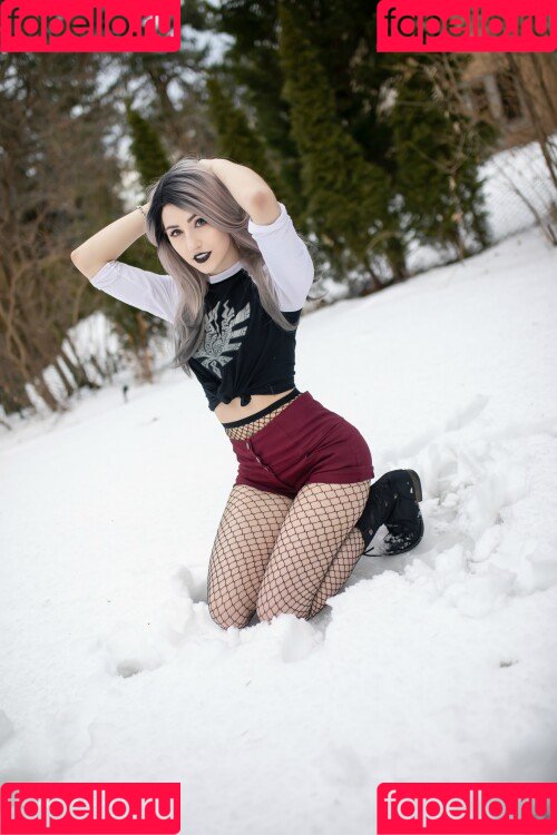 Luxlo Cosplay Onlyfans Photo Gallery 