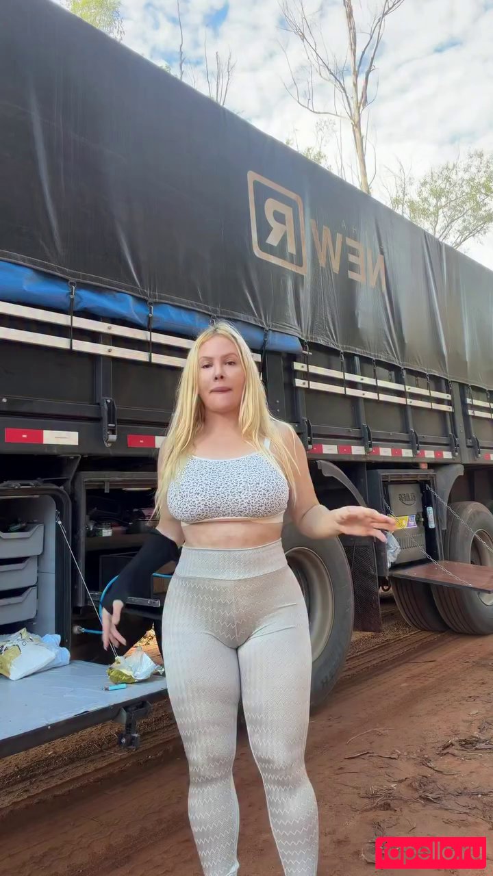 Aline FÜtcher Ouriques Nude Onlyfans Photo 3