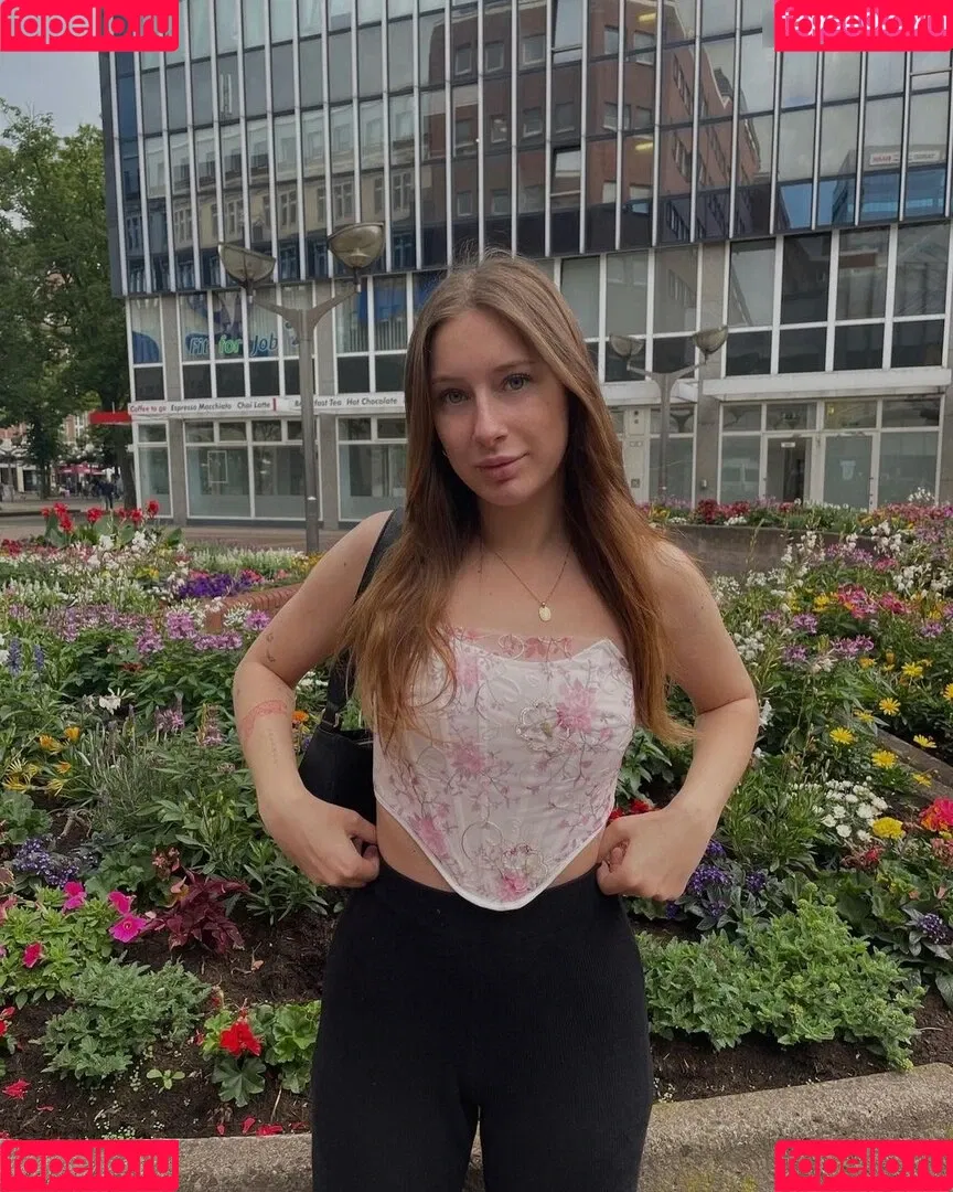 Larissaxra Onlyfans Photo Gallery 