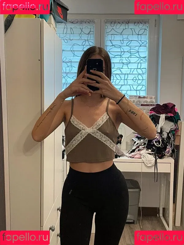 Larissaxra Onlyfans Photo Gallery 