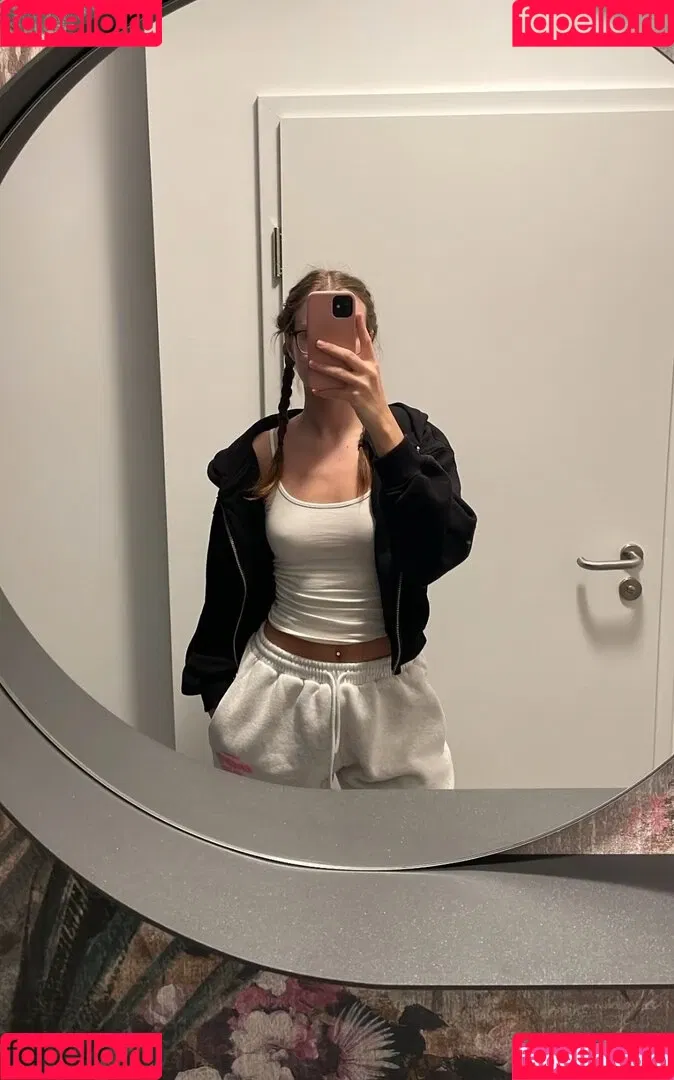 Larissaxra Onlyfans Photo Gallery 
