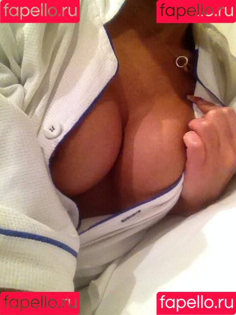 Miran Onlyfans Photo Gallery 