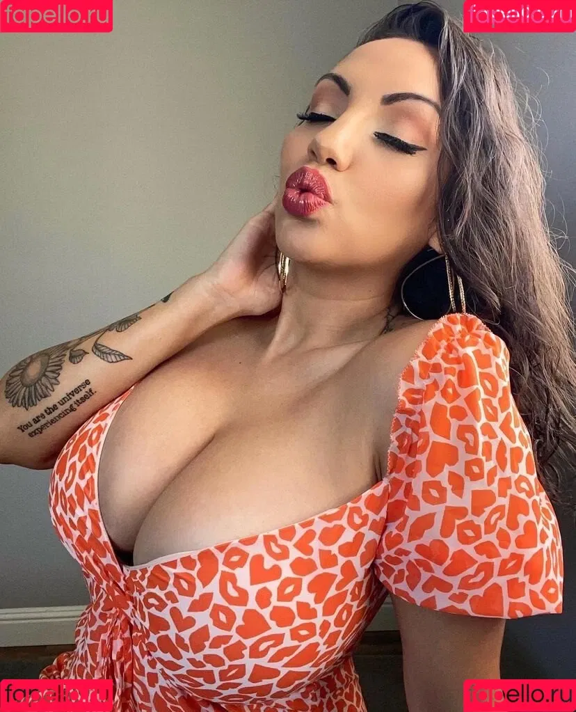 Crueltyfreecurves Onlyfans Photo Gallery 