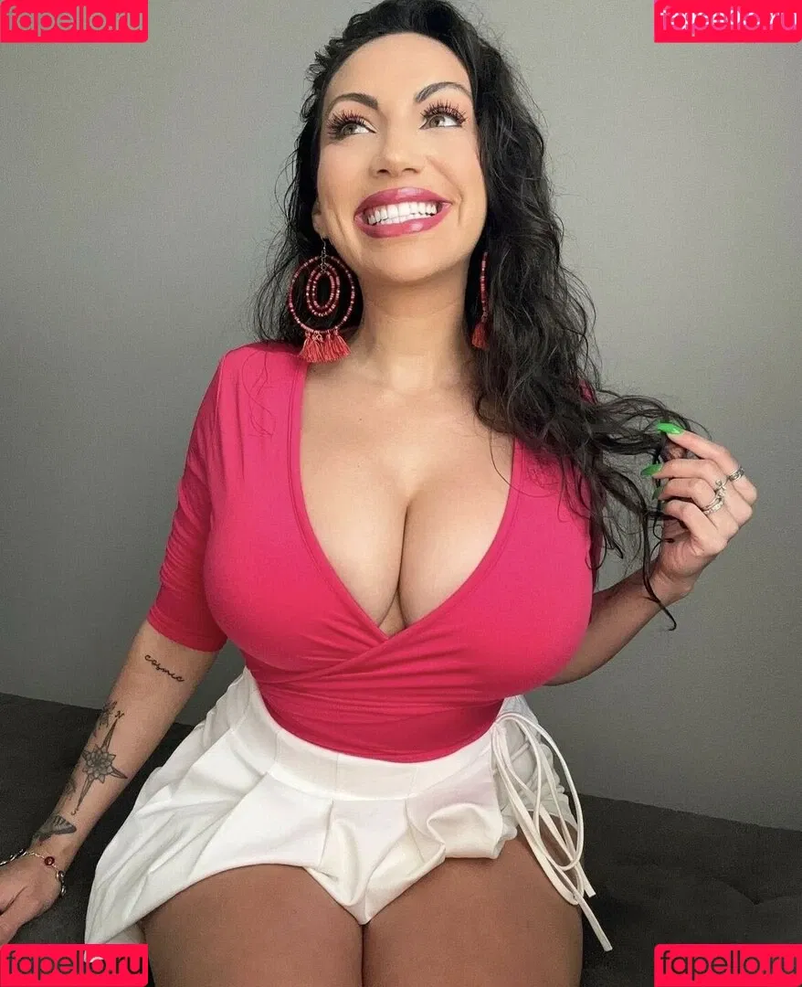 Crueltyfreecurves Onlyfans Photo Gallery 