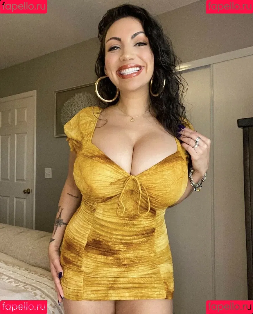 Crueltyfreecurves Onlyfans Photo Gallery 