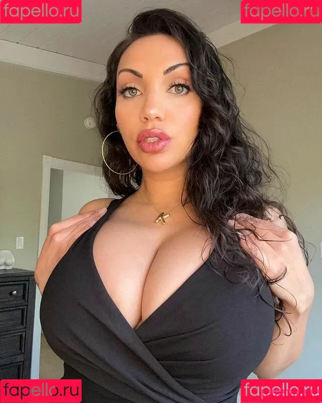 Crueltyfreecurves Onlyfans Photo Gallery 