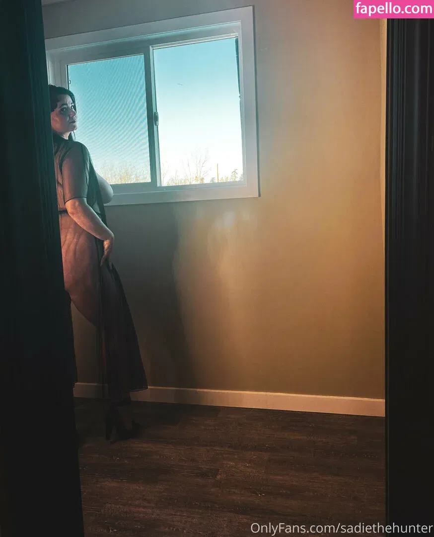 sadiethehunter Onlyfans Photo Gallery 