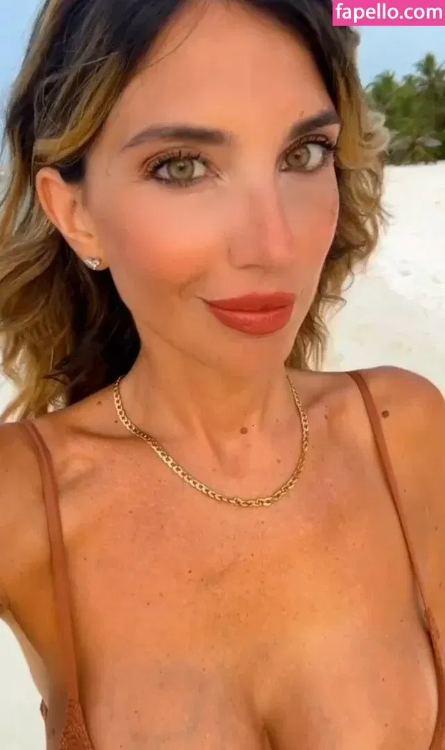 Luana Aterrano Onlyfans Photo Gallery 