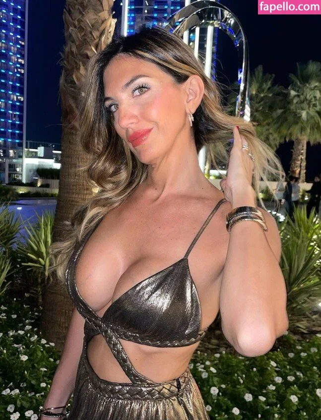 Luana Aterrano Onlyfans Photo Gallery 