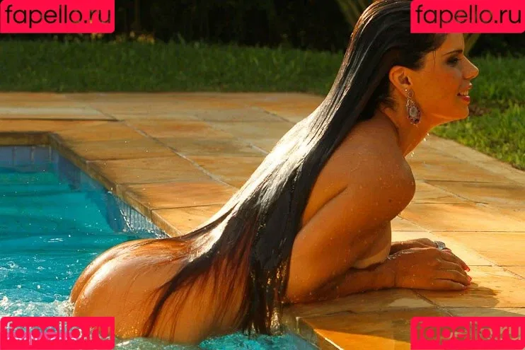 Virgula Girl Onlyfans Photo Gallery 
