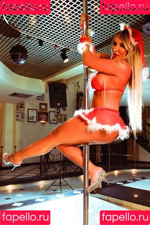 Virgula Girl Onlyfans Photo Gallery 