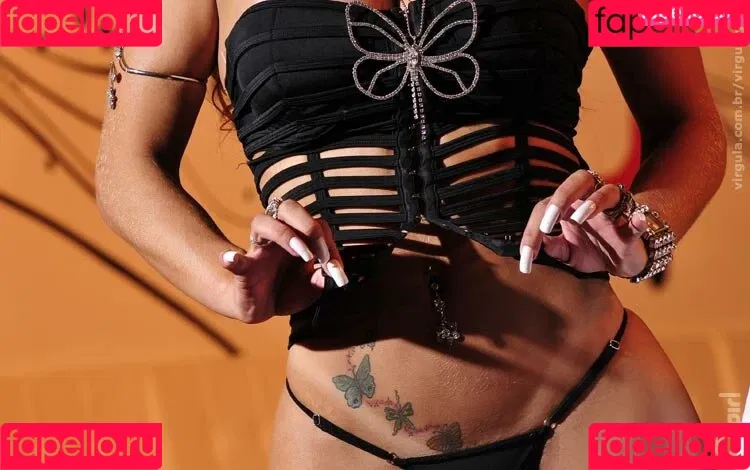 Virgula Girl Onlyfans Photo Gallery 