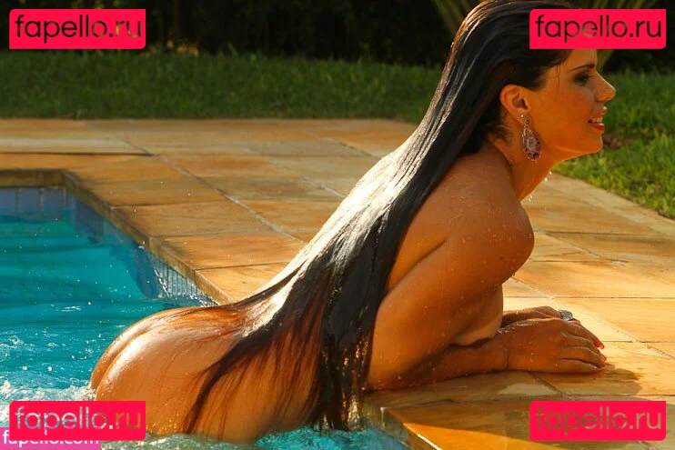 Virgula Girl Onlyfans Photo Gallery 