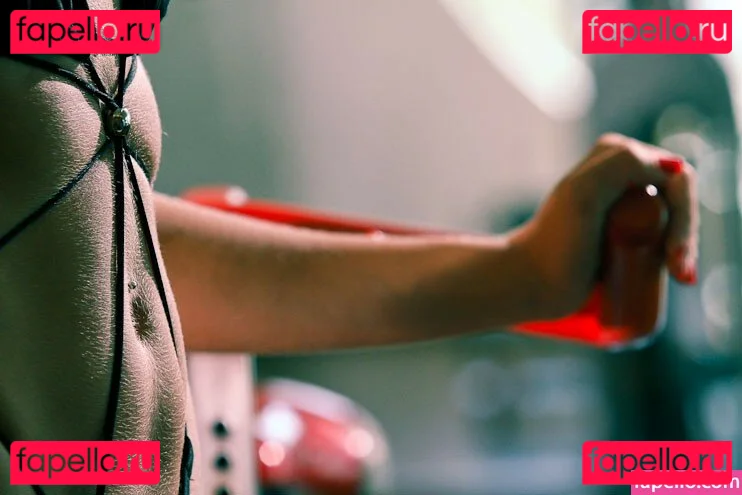 Virgula Girl Onlyfans Photo Gallery 