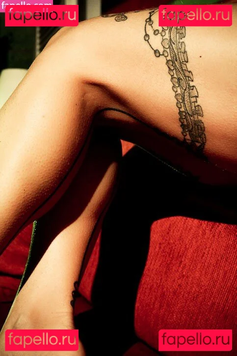 Virgula Girl Onlyfans Photo Gallery 