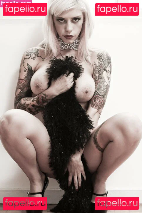 Virgula Girl Onlyfans Photo Gallery 