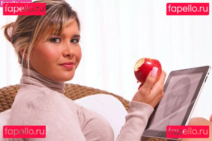 Virgula Girl Onlyfans Photo Gallery 