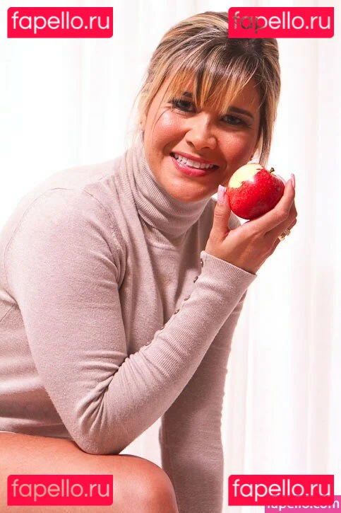 Virgula Girl Onlyfans Photo Gallery 