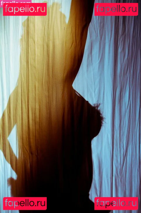 Virgula Girl Onlyfans Photo Gallery 