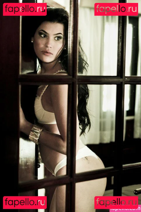 Virgula Girl Onlyfans Photo Gallery 