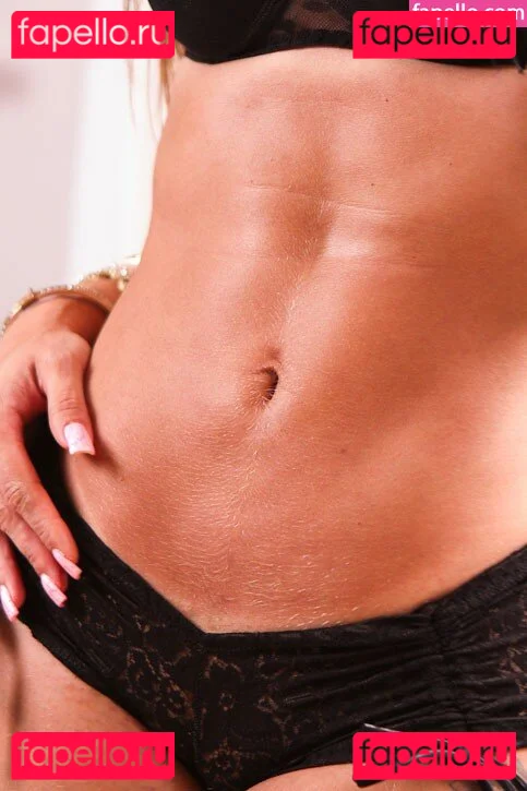 Virgula Girl Onlyfans Photo Gallery 