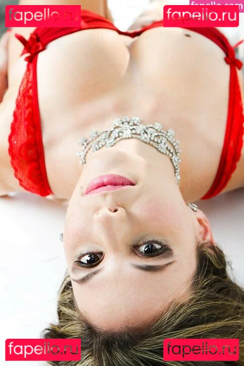 Virgula Girl Onlyfans Photo Gallery 