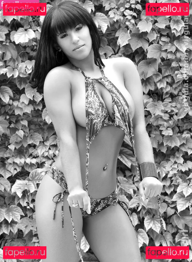 Virgula Girl Onlyfans Photo Gallery 