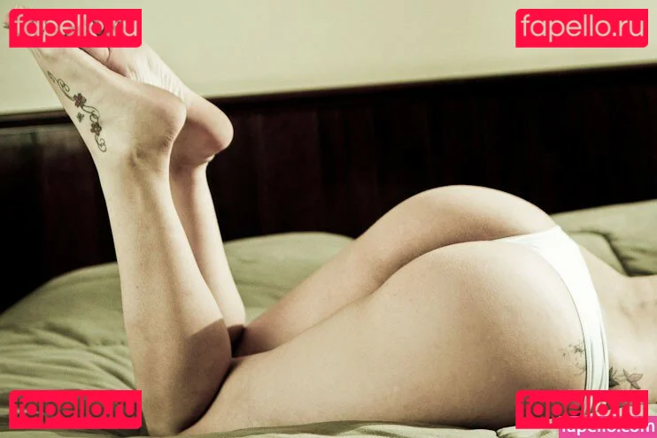 Virgula Girl Onlyfans Photo Gallery 