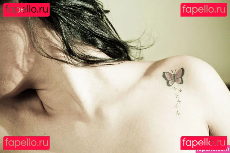 Virgula Girl Onlyfans Photo Gallery 